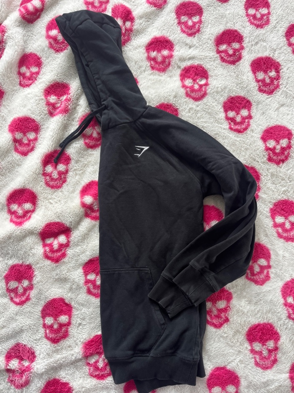 Men’s medium black gymshark hoodie